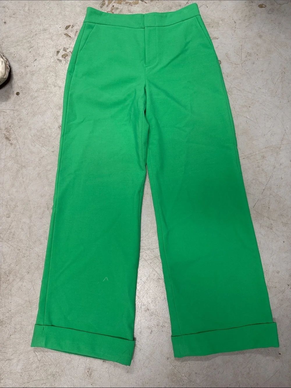Bright Green Wide Leg Cuffed Pants Size 8 NEVER WORN